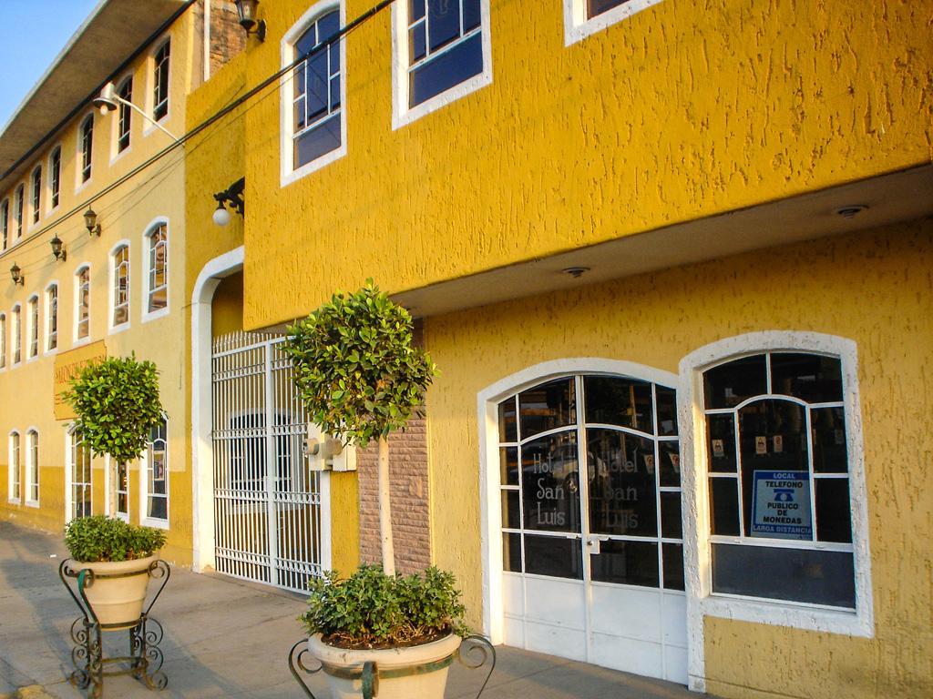 Hotel San Luis サン・ルイス・ポトシ エクステリア 写真