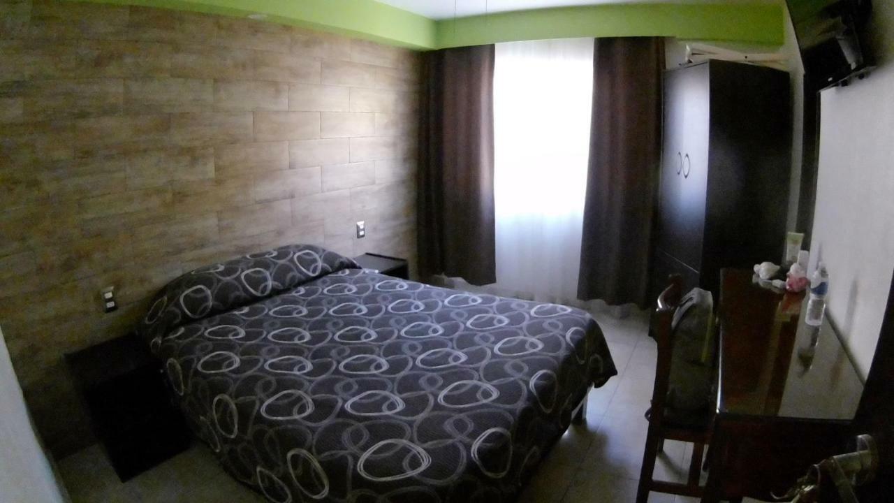 Hotel San Luis サン・ルイス・ポトシ エクステリア 写真