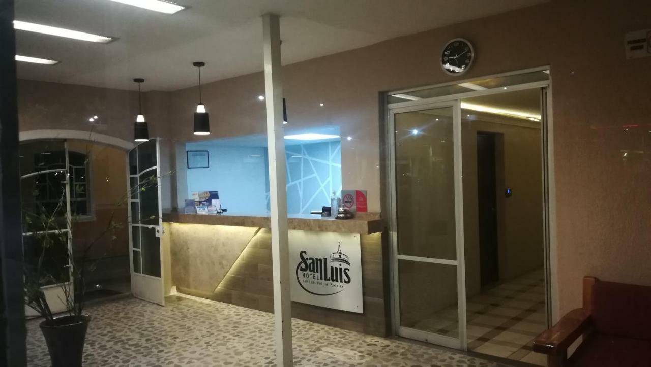 Hotel San Luis サン・ルイス・ポトシ エクステリア 写真