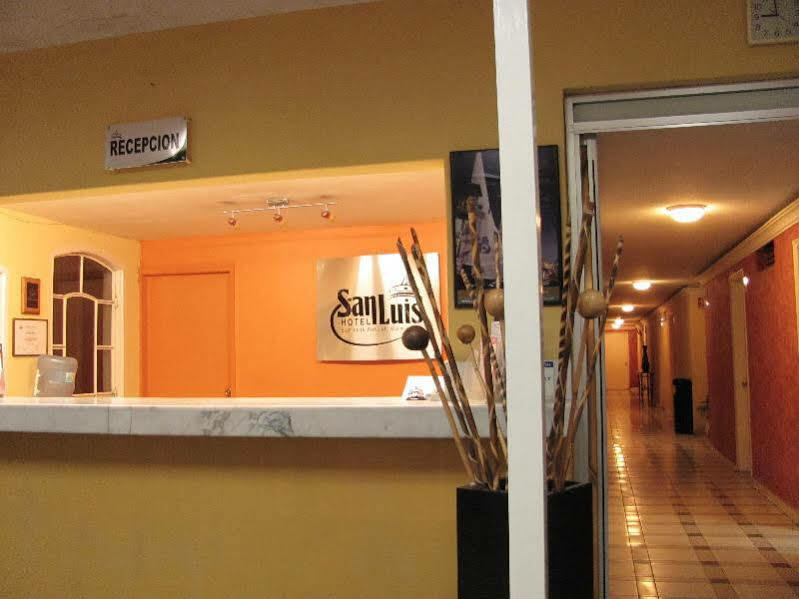 Hotel San Luis サン・ルイス・ポトシ エクステリア 写真