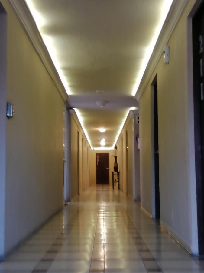 Hotel San Luis サン・ルイス・ポトシ エクステリア 写真